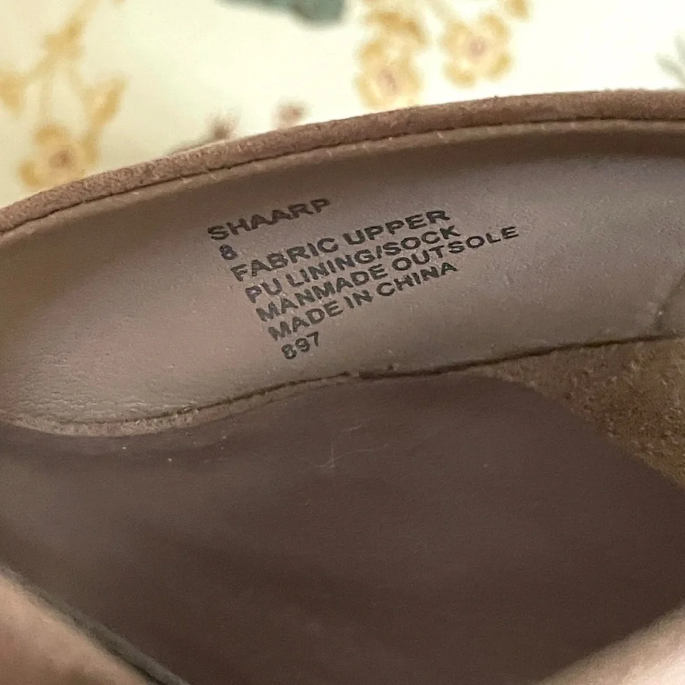 ** BUNDLE SALE 3/$16 ** Madden Girl Tan Platform Heels, Size 8